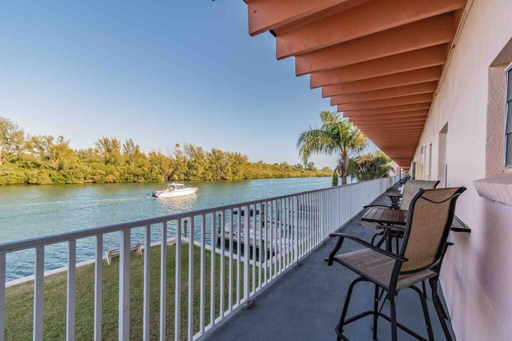 Seaside Serendipity Clearwater Beach Exterior photo