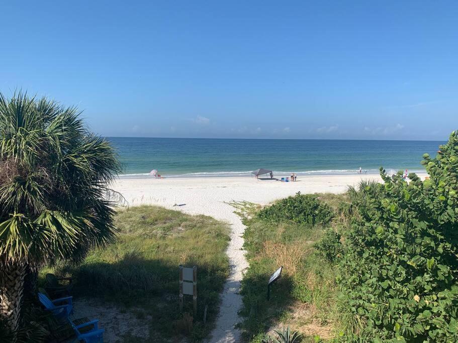 Seaside Serendipity Clearwater Beach Exterior photo
